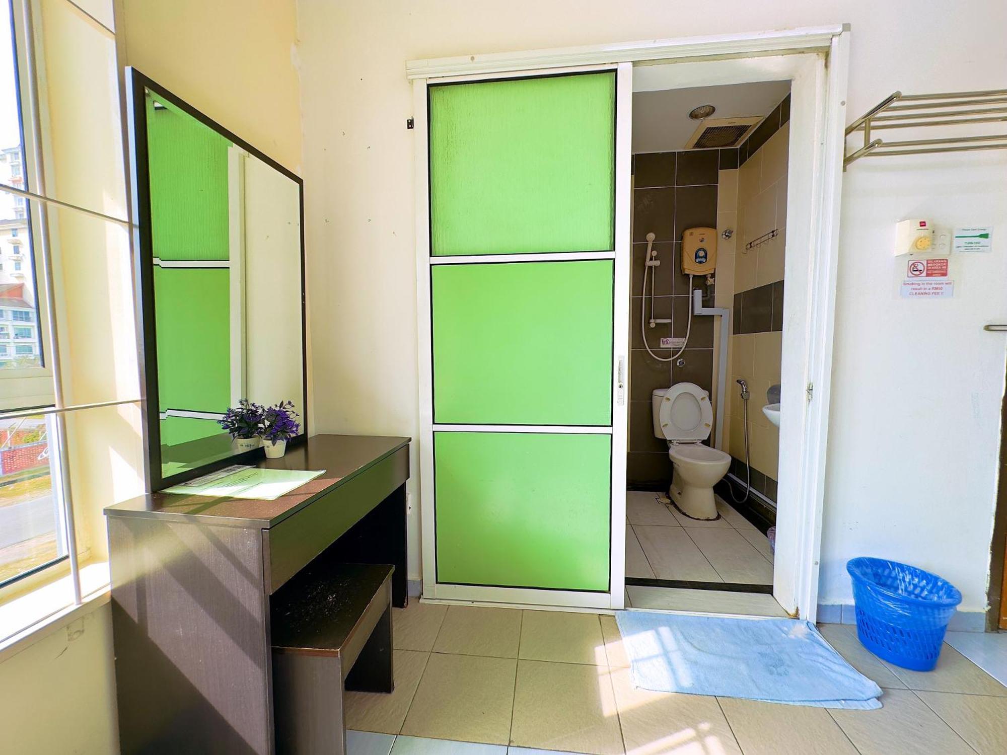 Borneo Inn Kota Kinabalu Bilik gambar